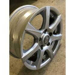 Aluminium velgen Hyundai ix 20 met winterbanden 195 65 15