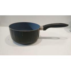 pan steelpan, diameter 16,5, hoogte 8cm