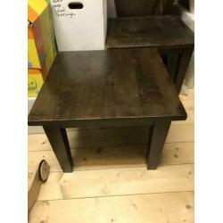 Massief houten salontafeltjes