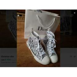 Dior sneakers B23