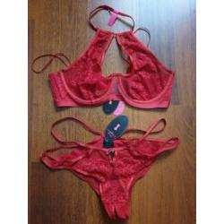 Nieuw - Sexy vuurrood open setje Hunkemoller - maat 85C + L