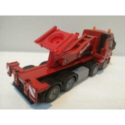 Siku 4148 Mercedes-Benz Actros. Garage transporter.