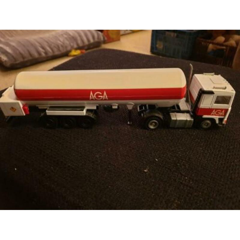 Volvo conrad 1:50