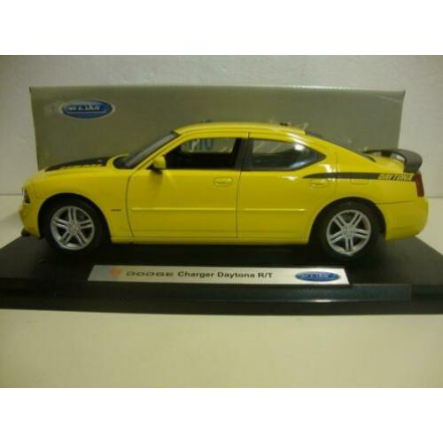 Dodge Charger R/T geel 2006 Welly 1:18 KRD