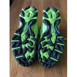 Asics kunstgrasschoenen maat 40