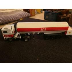 Volvo conrad 1:50