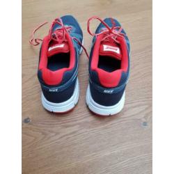 Nike revolution maat 46