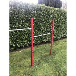 Zgan Kettler rood/zwart dubbel duikel/turnrek div.hoogtes