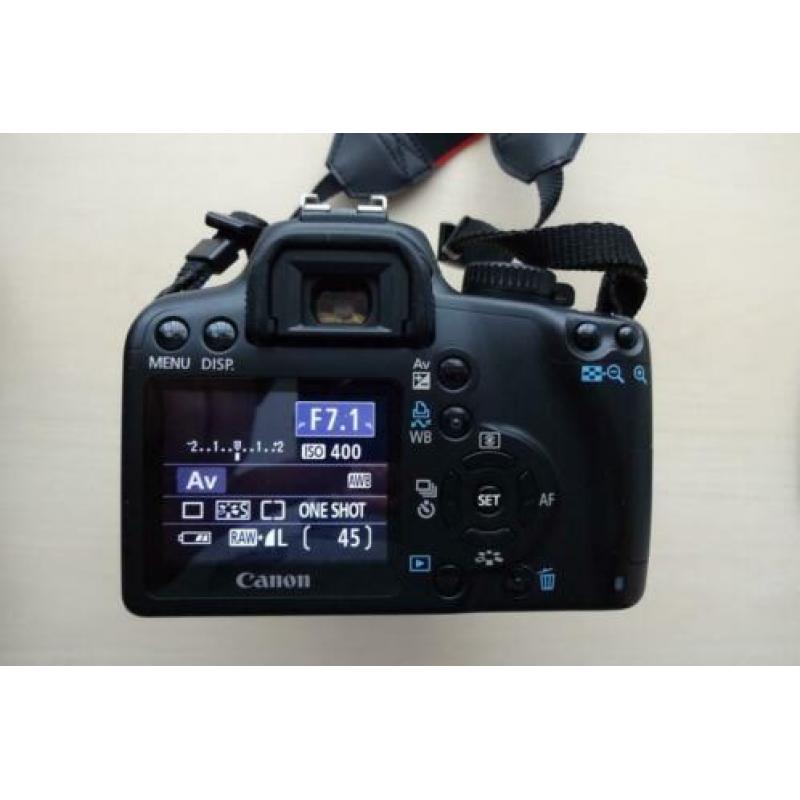 Canon EOS 1000d EFS 18-55 mm + EFS 55-250 mm lens