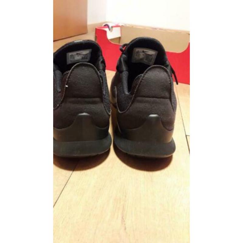Nike dames schoenen 41 vallen 40.5