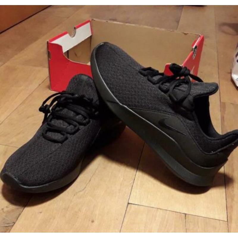 Nike dames schoenen 41 vallen 40.5
