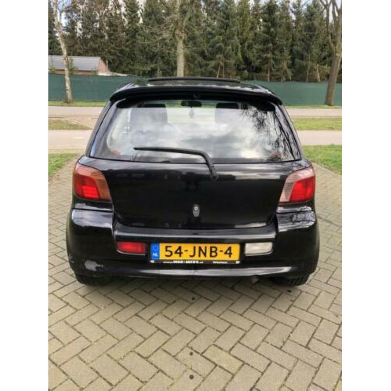 Toyota Yaris 1.5 16V Vvti 3DR T Sport 2001 Zwart