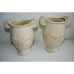 2 Crèmekleurige Keulse Bloempotten Aardewerk 19 cm
