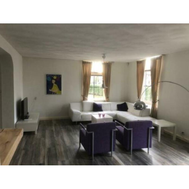Voorhuis woonboerderij te huur