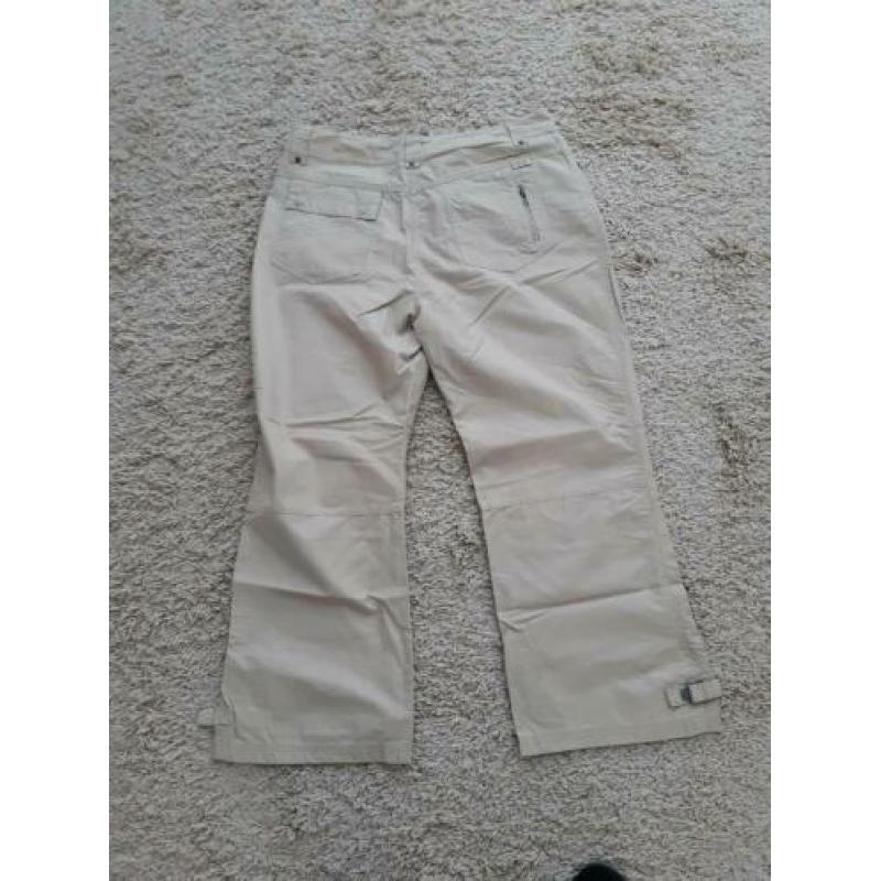 Damesbroek van Cecil maat 33 beige