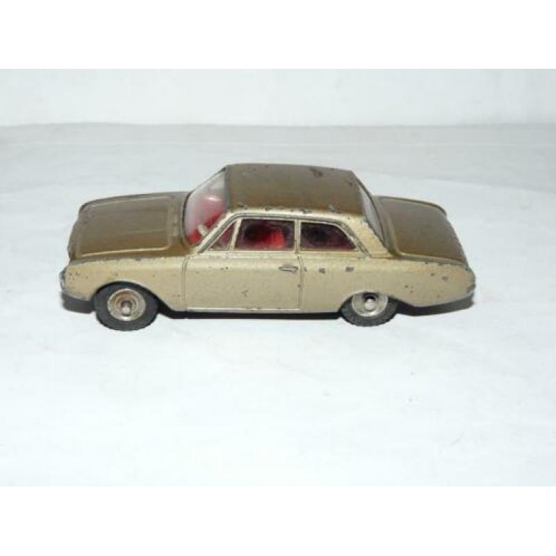 Dinky Toys - 559 - Ford Taunus