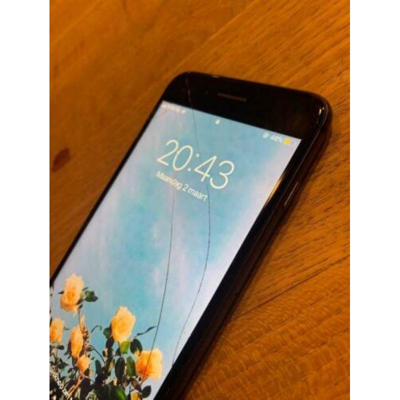 Apple iPhone 8 Plus Space Grey 64GB + hoesjes