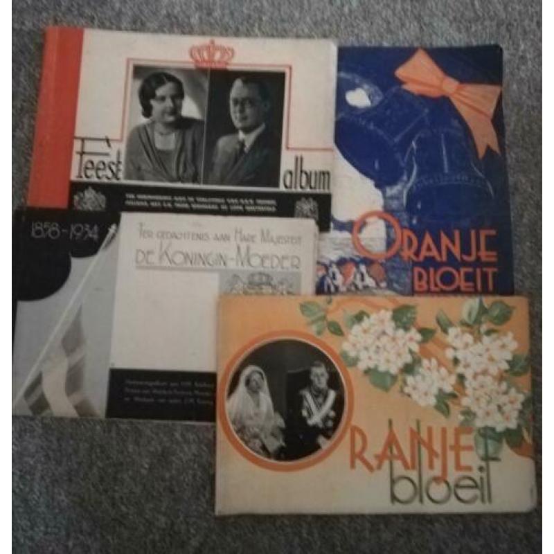 4 boeken over het koninklijk huis