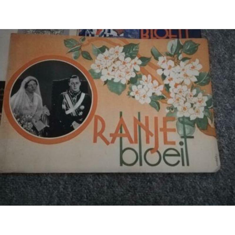 4 boeken over het koninklijk huis