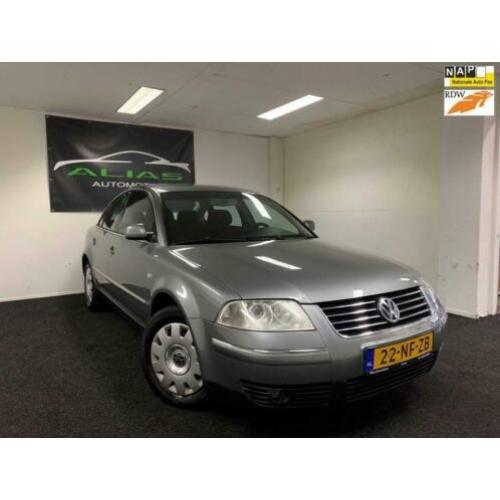 Volkswagen Passat 2.0-20V Arctic 2003 Grijs AIRCO / APK 2020
