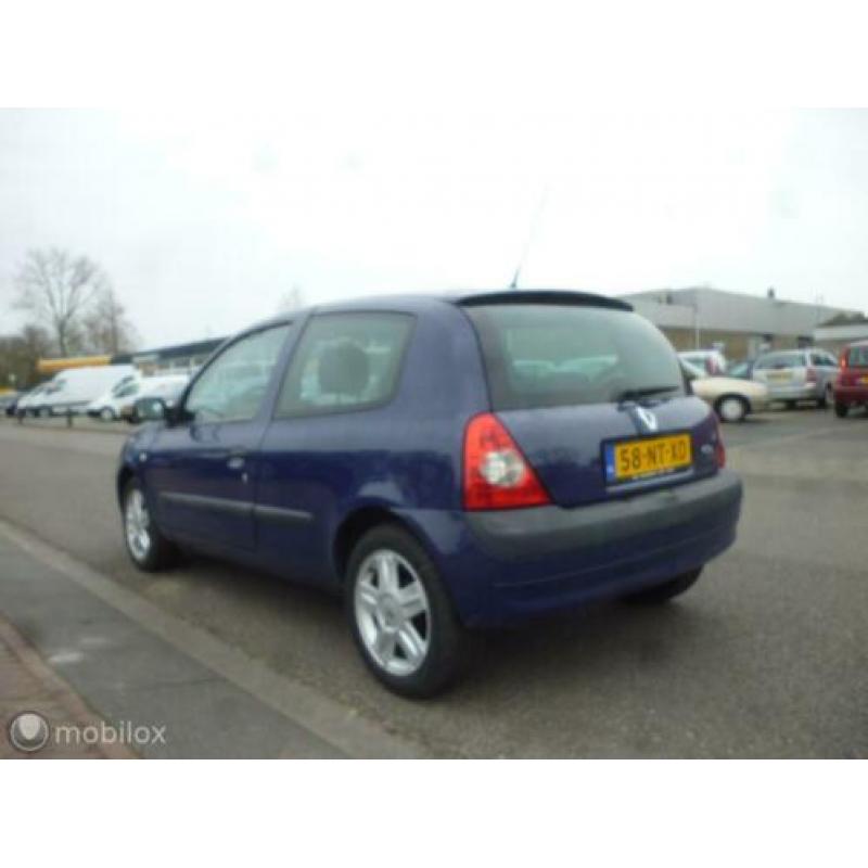 Renault Clio II 1.2-16V Authentique Basis