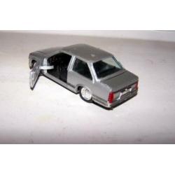 Vintage Gama Opel Corsa model. 1:43. Igs.