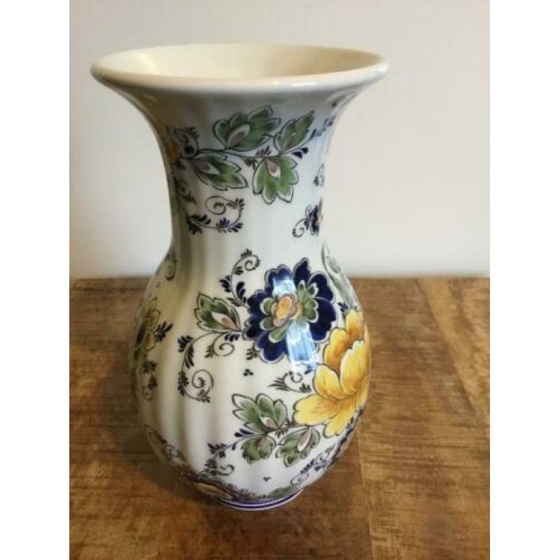 Mooie brocante gebloemde vaas