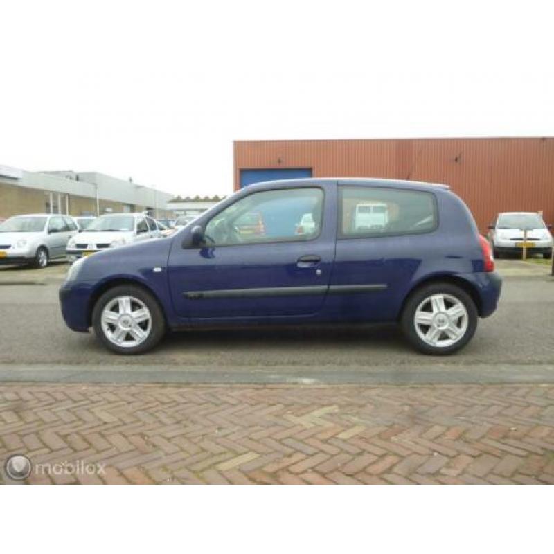 Renault Clio II 1.2-16V Authentique Basis