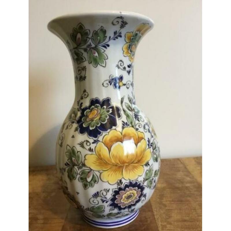 Mooie brocante gebloemde vaas