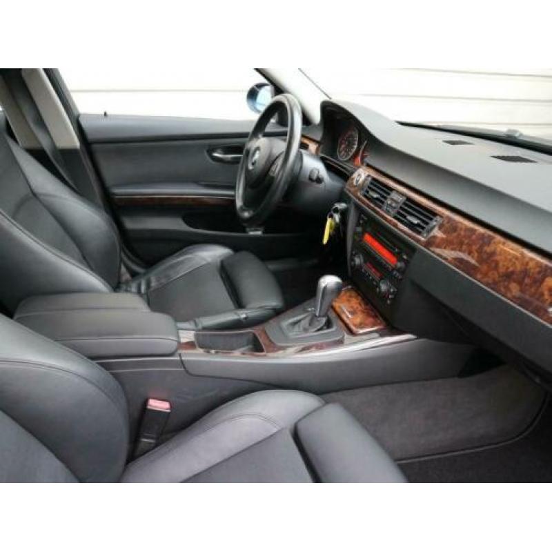 BMW 3-serie 325i Dynamic Executive NL/NAP/Cruise/Climate/PDC