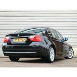 BMW 3-serie 325i Dynamic Executive NL/NAP/Cruise/Climate/PDC