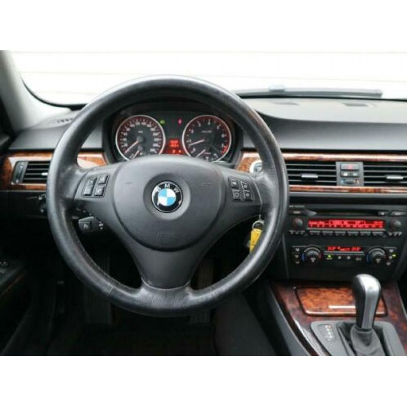 BMW 3-serie 325i Dynamic Executive NL/NAP/Cruise/Climate/PDC