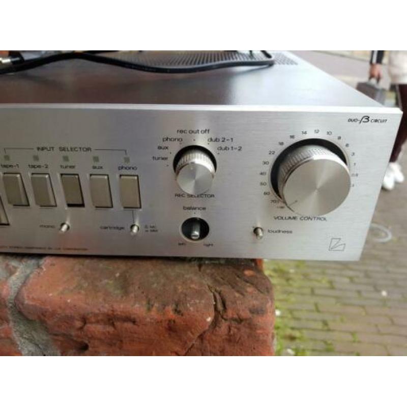 Luxman L-116 A (knoppen en schroeven kap missen)