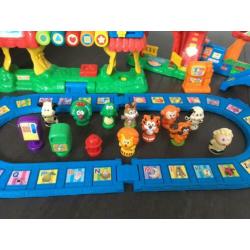 Vtech Smartville treinstation met veel dieren en accessoires