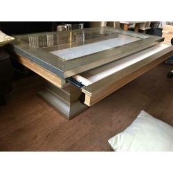 Goudkleurige salontafel