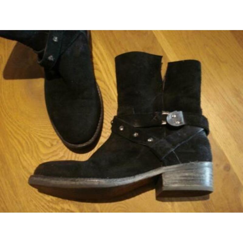 Bijna nieuwe suede laarsjes v. F+ maat 38