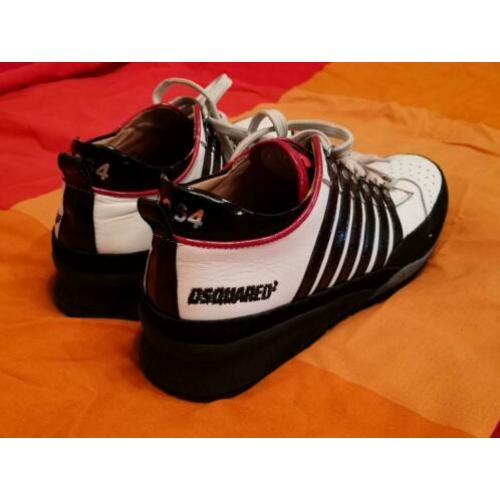 Origineel Dsquared maat 43.