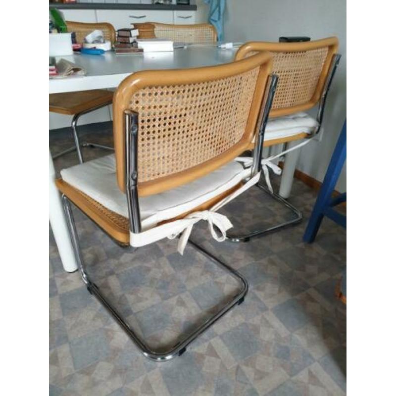 Gratis vandaag af te halen tafel met 4 stoelen