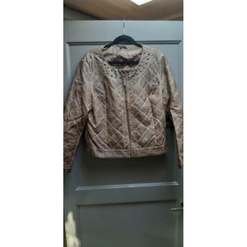 Zgan lederlook jasje met studs van Tramontana