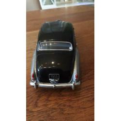 Franklin Mint 1955 rolls Royce silver cloud