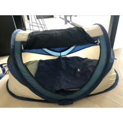 Deryan babybox incl. 2 opblaasbare matrasjes en slaapzak