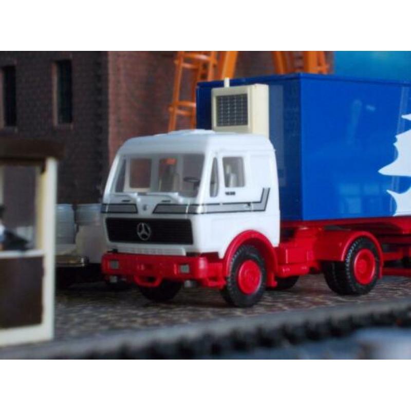 Mercedes Benz trekker/oplegger Kögel - Albedo