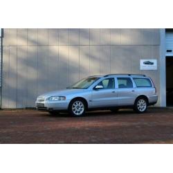 Volvo V70 2.4 D5 AUTOMAAT YOUNGTIMER BTW AUTO (bj 2004)