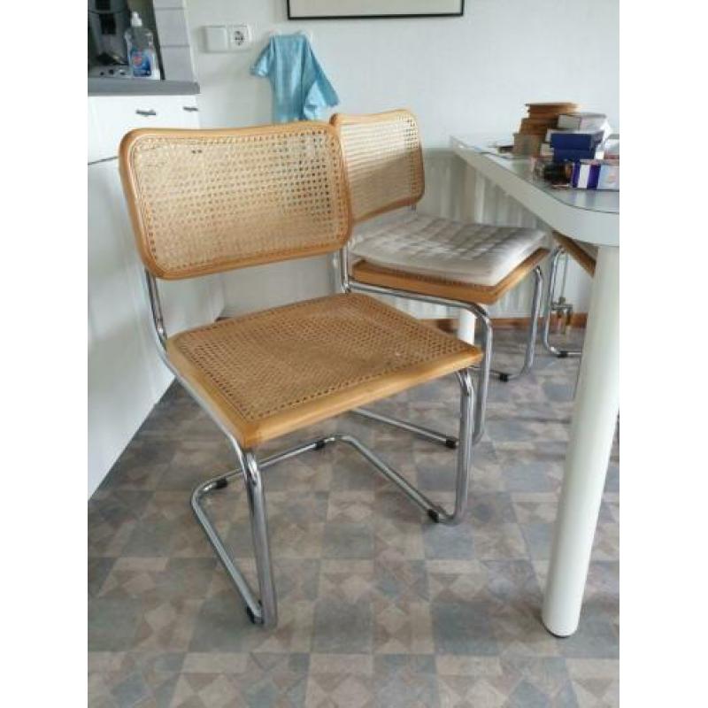 Gratis vandaag af te halen tafel met 4 stoelen