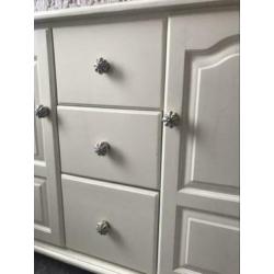 Massief Houten Brocante Commode met plankje