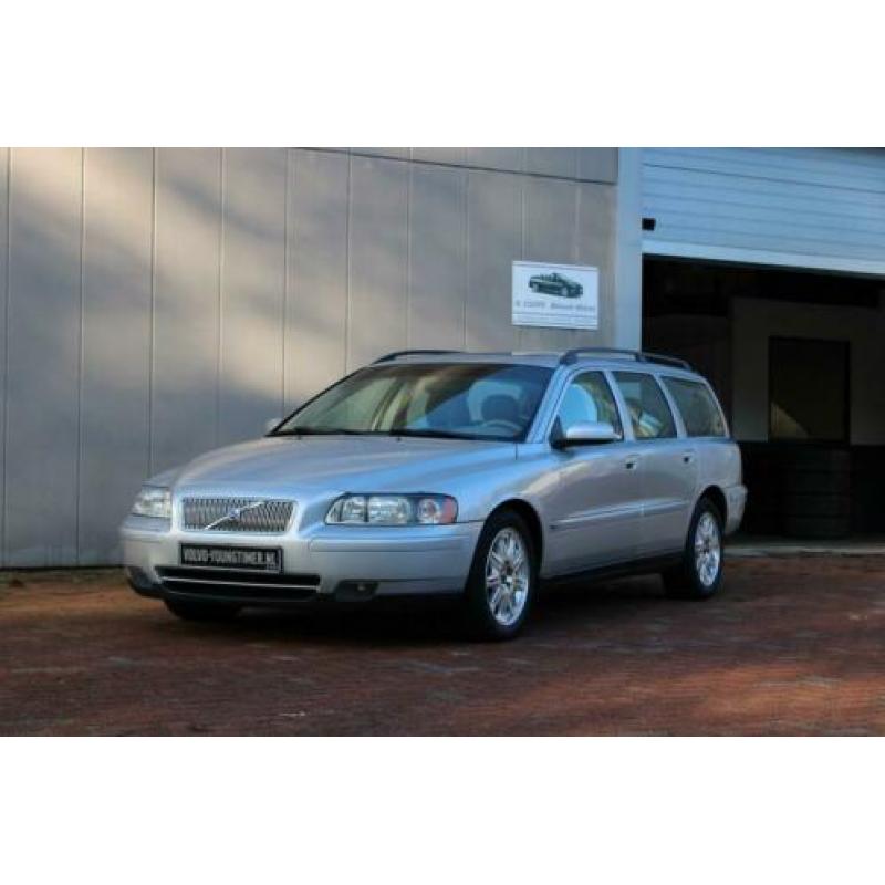 Volvo V70 2.4 D5 AUTOMAAT YOUNGTIMER BTW AUTO (bj 2004)