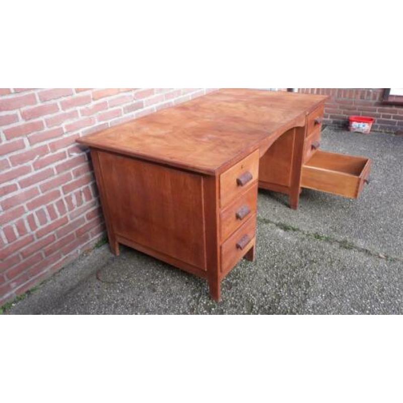 Antiek bureau vintage