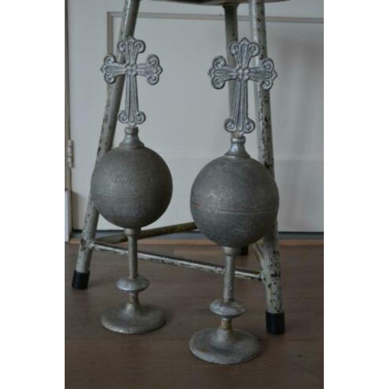 Stoer pinakel / ornament bij "Blossom Brocante"