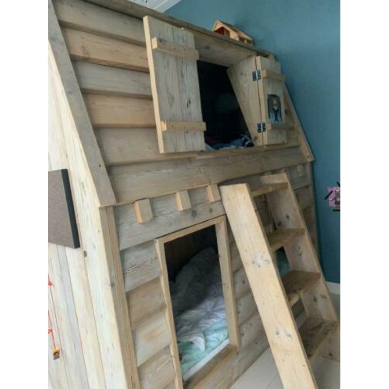 Steigerhout stapelbed huisje