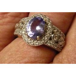 Ring 9kt goud met Tanzaniet Deluxe VVS 1,3 ct mt 16,5